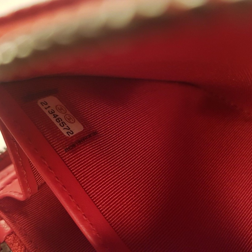 AUTH - Chanel Quilted Caviar Leather Zip around Long Wallet - Red - Good Used - Picture 14 of 16